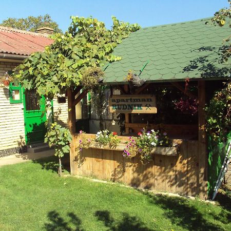 Apartman Rudnik Vrdnik Exterior foto