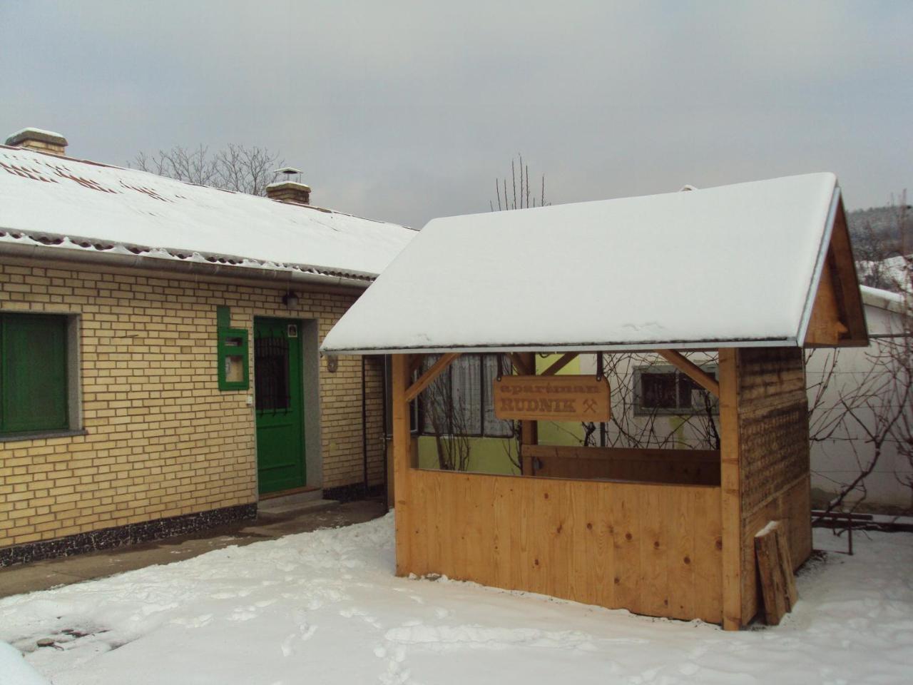 Apartman Rudnik Vrdnik Exterior foto